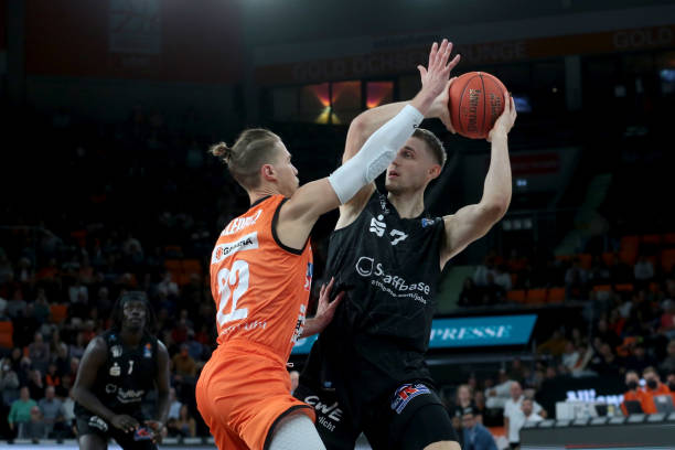 球员的出场 球员的出场