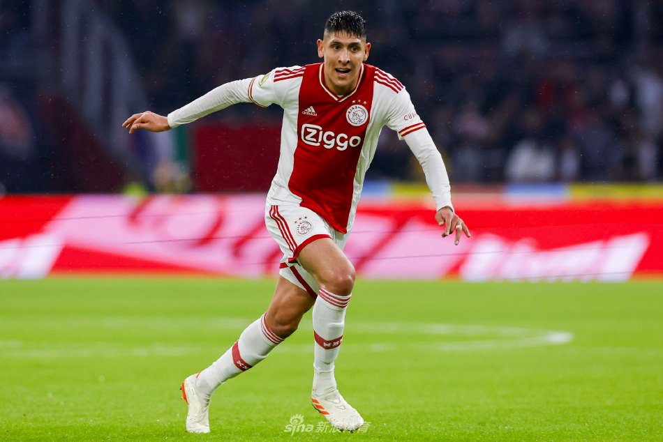 广州队的首 广州队的首