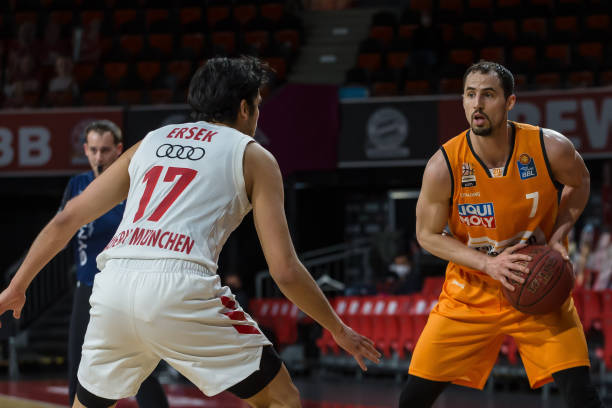 也增强了居 也增强了居